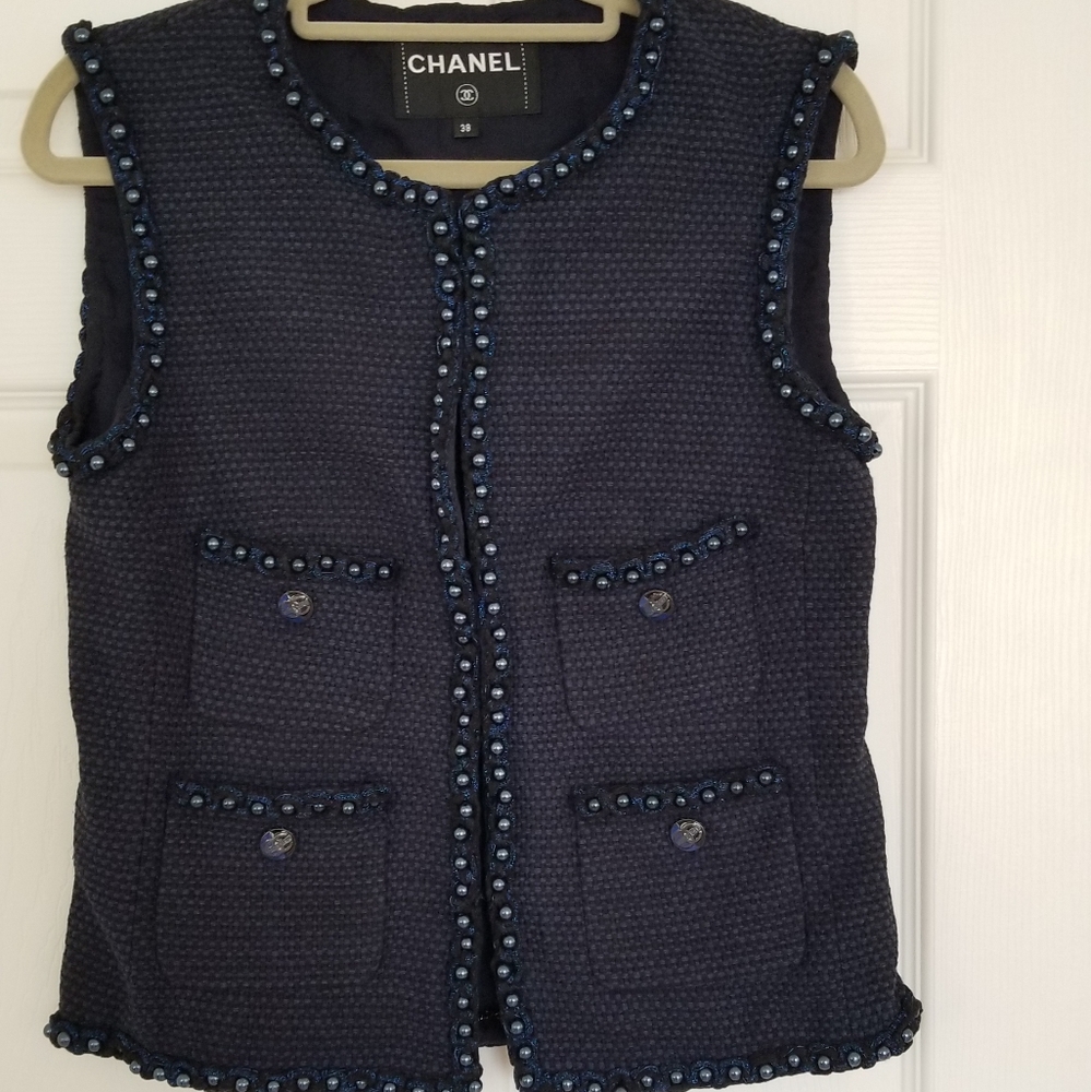 Chanel vest